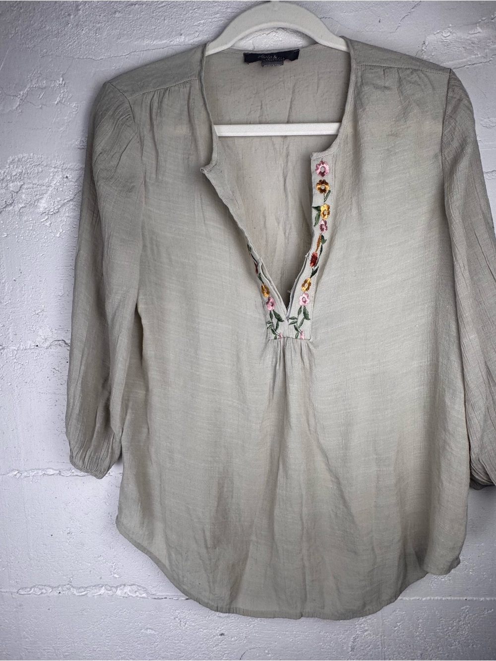 Embroidered V-Neck Peasant Blouse Light Beige Gray Lagenlook boho M